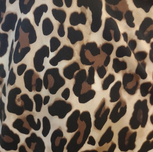 Time and Tru Women's Leopard Print Cut-Out One-Piece Swimsuit Size Large - Picture 9 of 10